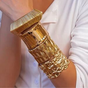 Elegant Gold-Tone Bracelet